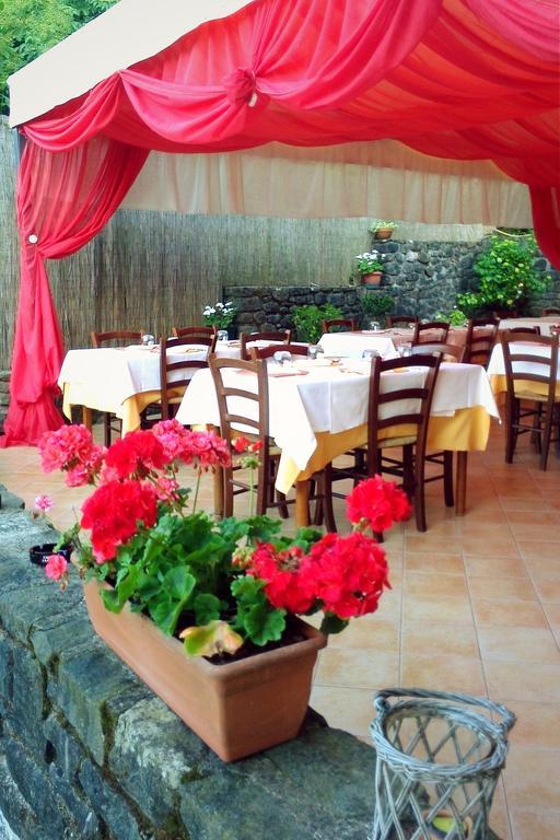 Hotel Ristorante El Caracol Mulazzo エクステリア 写真