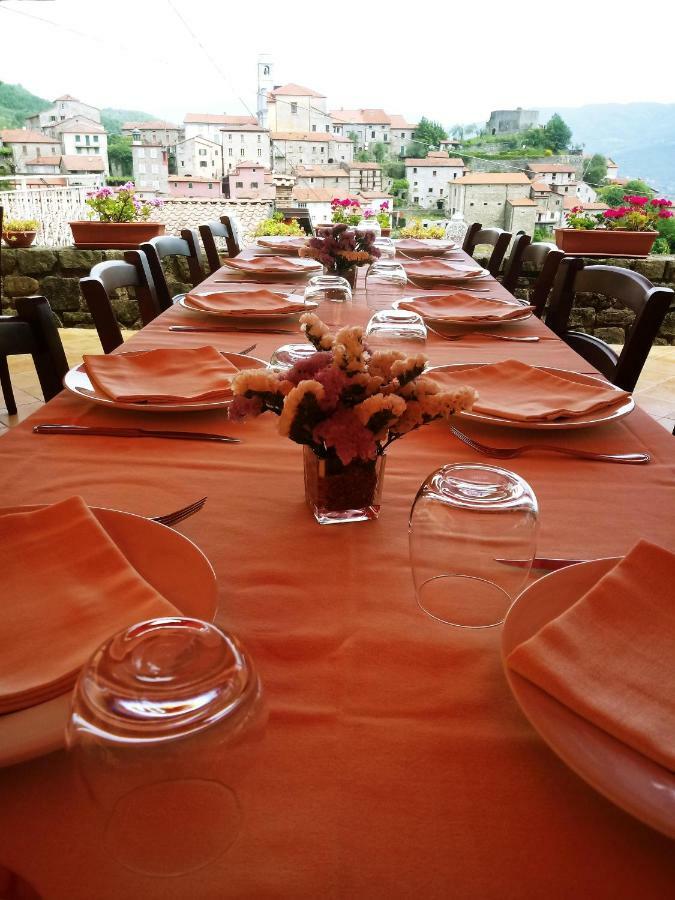 Hotel Ristorante El Caracol Mulazzo エクステリア 写真
