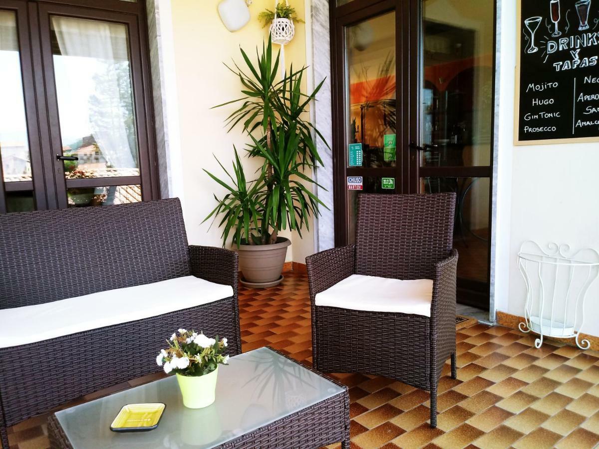 Hotel Ristorante El Caracol Mulazzo エクステリア 写真